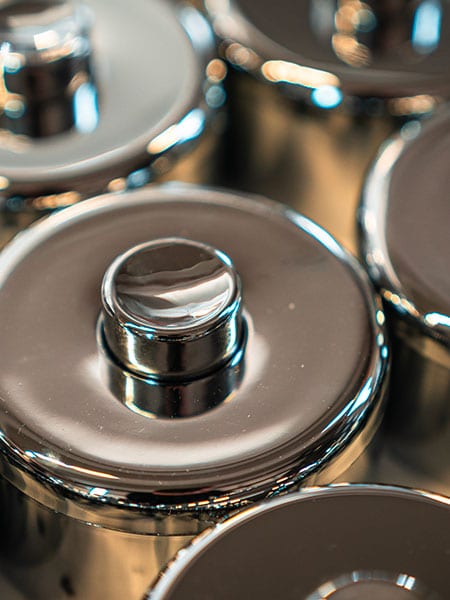 Fabricant-commandes-pnemautiques-pour-reservoirs-wc